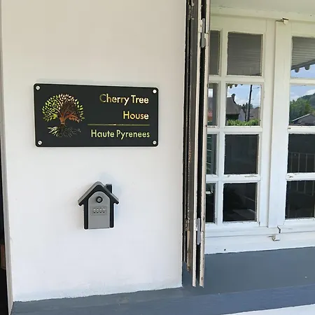 Cherry Tree House شقة *
